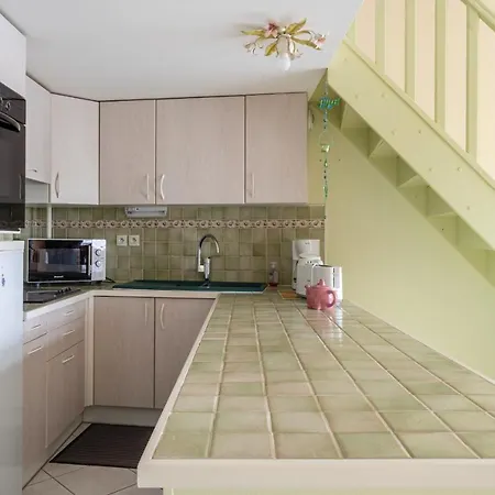 Appartement Proche De La Marina A Gilles Croix De Vie